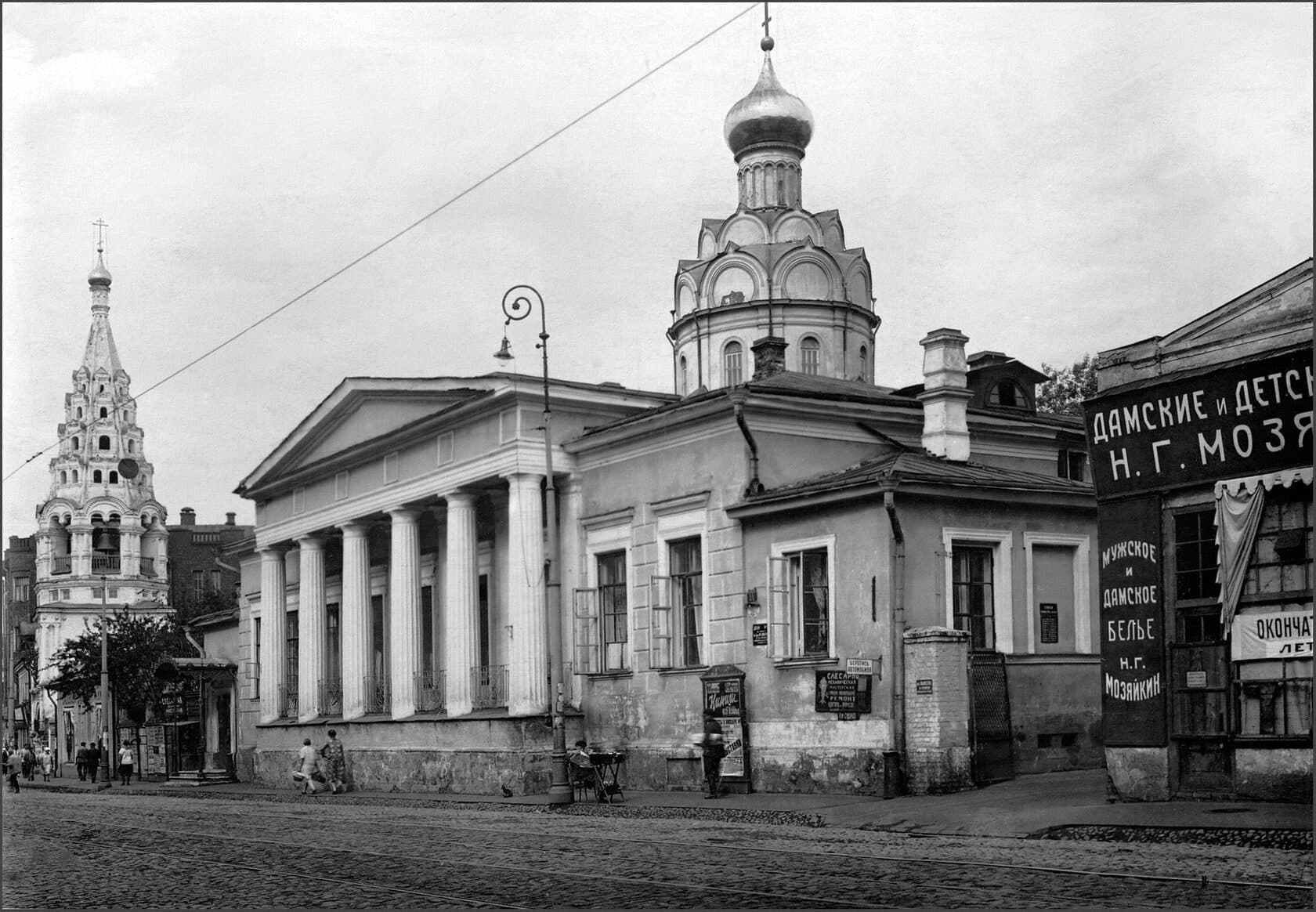 Арбатство, растворенное в крови, неистребимо, как сама природа.